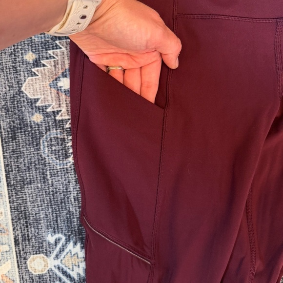Lululemon Speed Up Leggings Burgundy 28” Inseam Women’s Size 2 - Picture 3 of 10